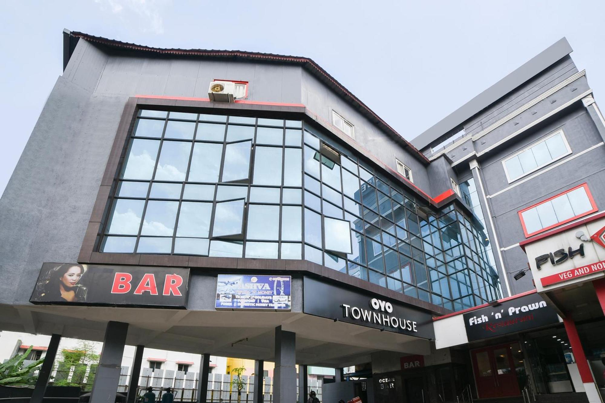 โอโย ทาวน์เฮาส์ 142 วทาปลานี Hotel เชนไน ภายนอก รูปภาพ