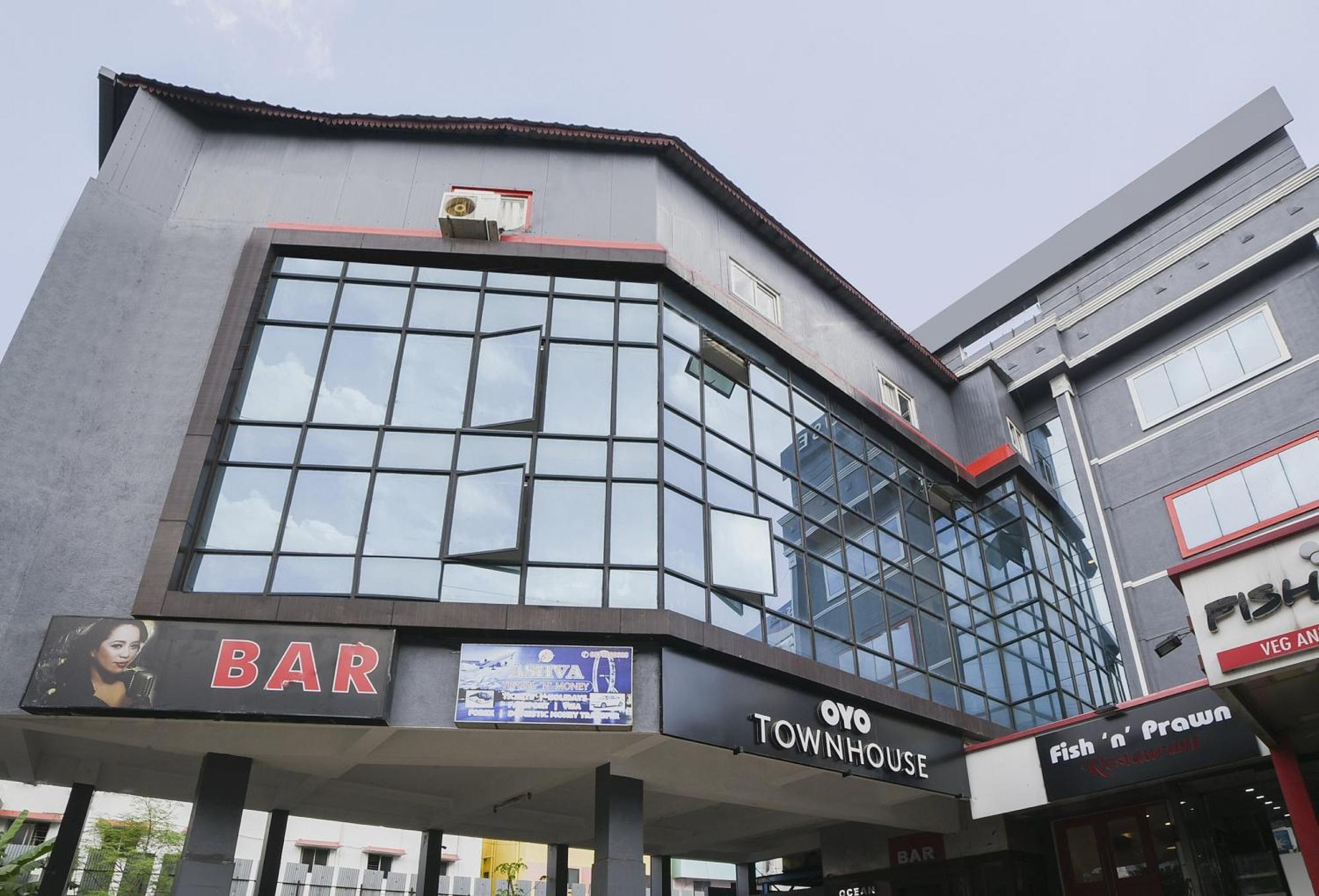 โอโย ทาวน์เฮาส์ 142 วทาปลานี Hotel เชนไน ภายนอก รูปภาพ