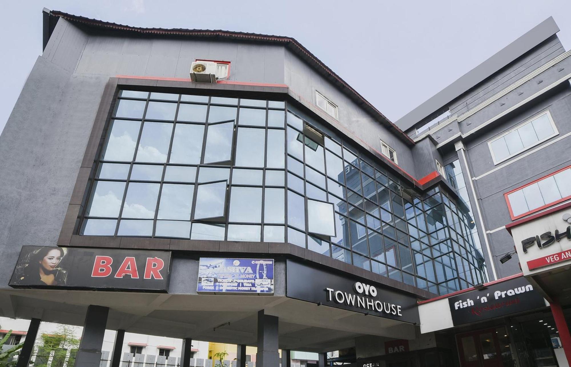 โอโย ทาวน์เฮาส์ 142 วทาปลานี Hotel เชนไน ภายนอก รูปภาพ