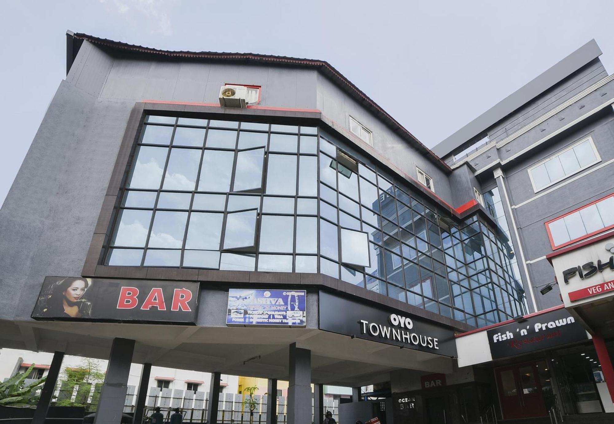 โอโย ทาวน์เฮาส์ 142 วทาปลานี Hotel เชนไน ภายนอก รูปภาพ